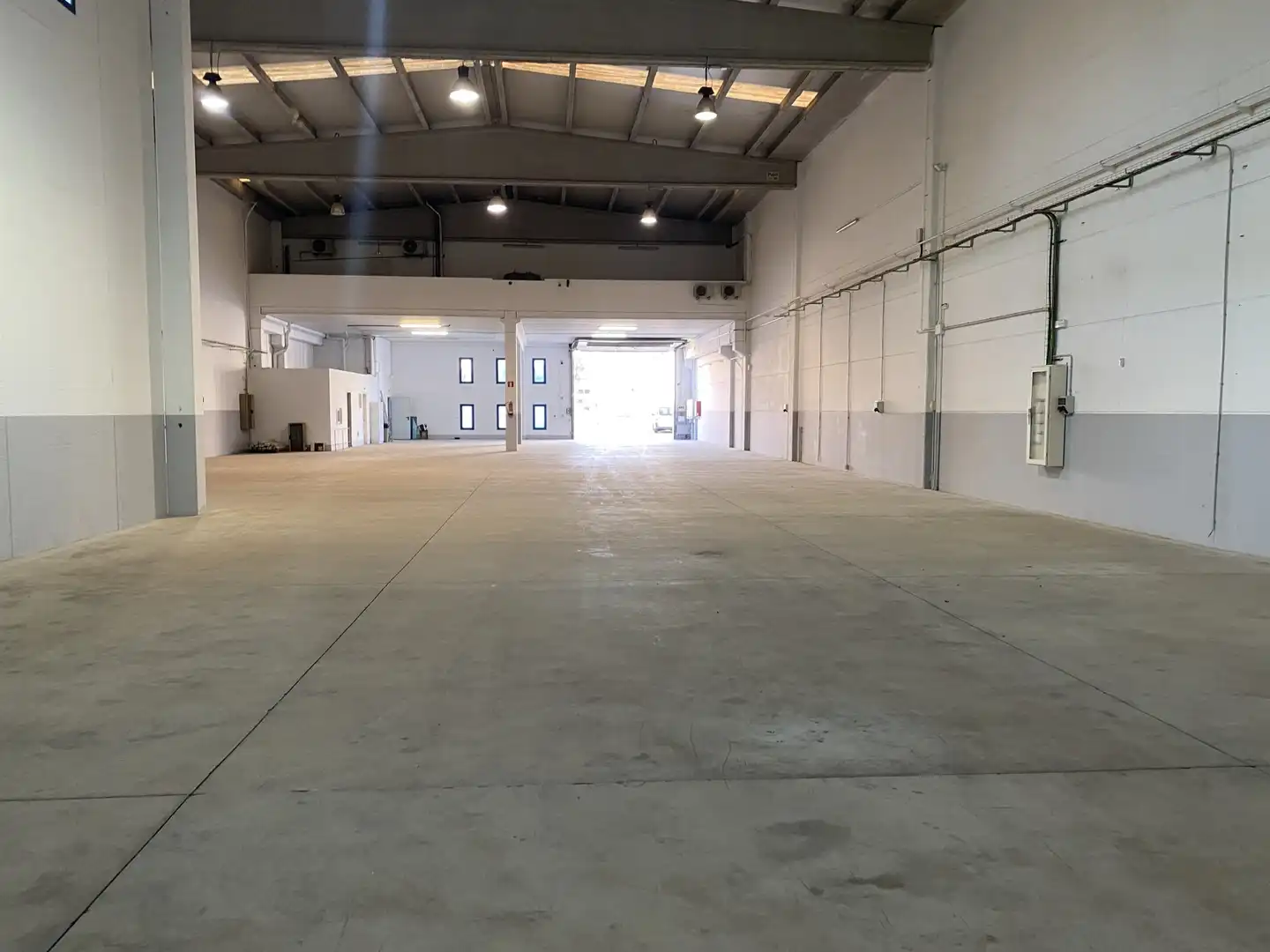 Nau industrial en venda en Campllong