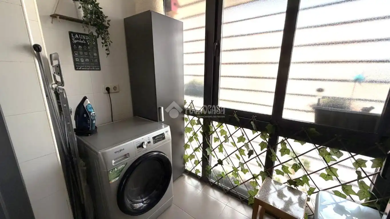 Terraza de Piso en venta en Alcalá de Henares con Calefacción