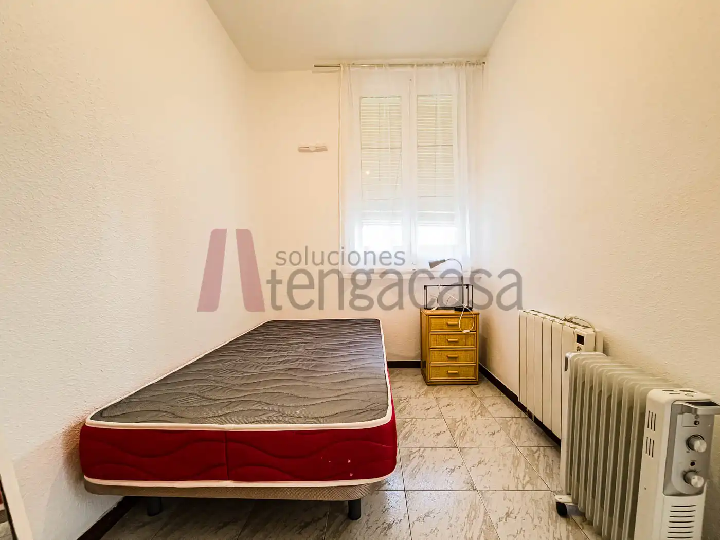 Flat for rent to own in Calle de la Colegiata, Embajadores - Lavapiés