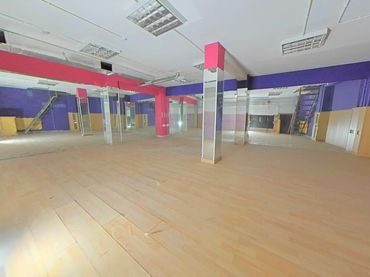 Local comercial en venta en Avenida Doctor Oloriz 2