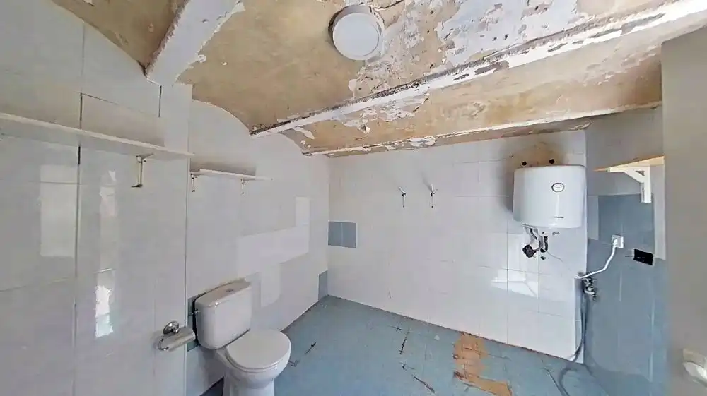 Bathroom of Houses for sale in Vélez-Málaga  with Air Conditioner, Heating and Balcony