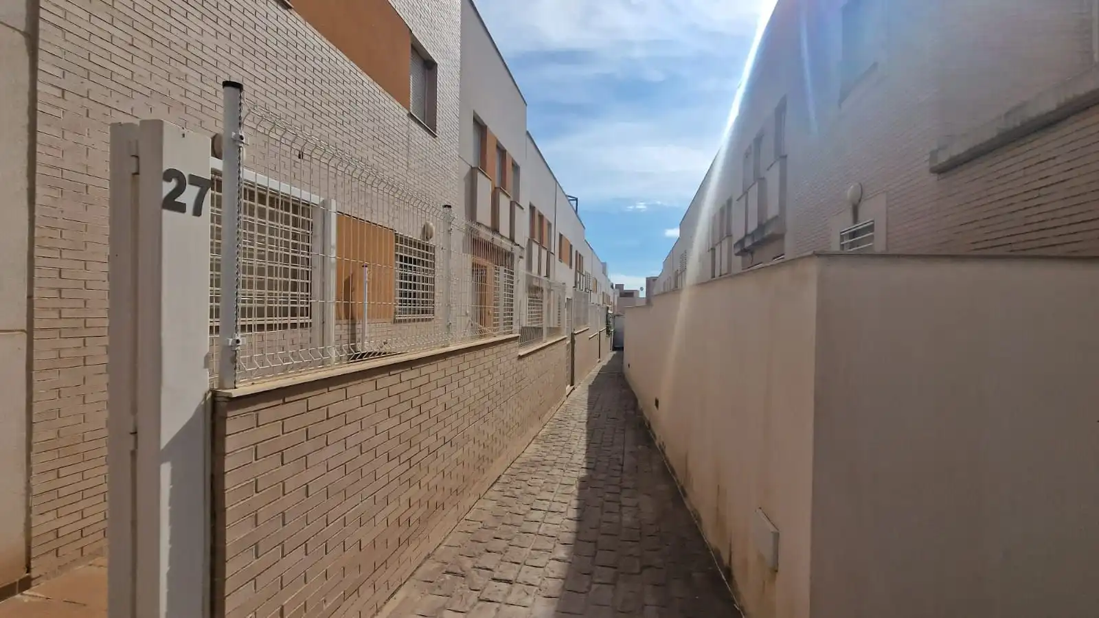 Vista exterior de Casa o chalet en venta en Almería con Aire acondicionado y Piscina comunitaria