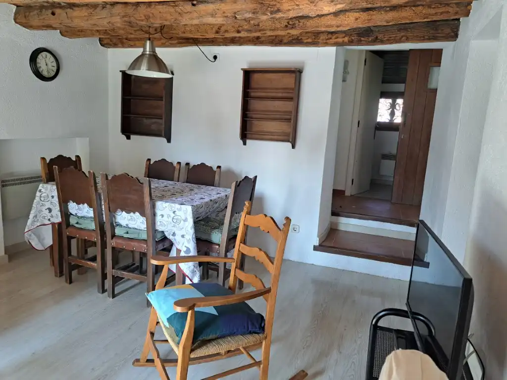 Esszimmer von Erdgeschoss zur Miete in Das mit Heizung, Privatgarten und Parkett