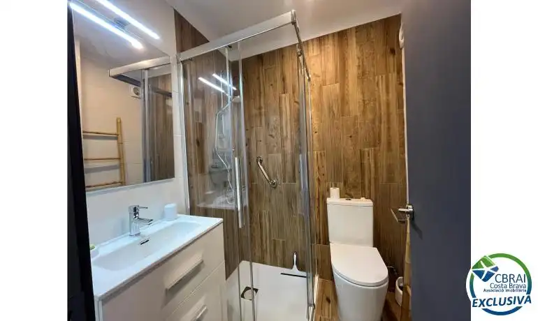 Badezimmer von Erdgeschoss zum Verkauf in Empuriabrava