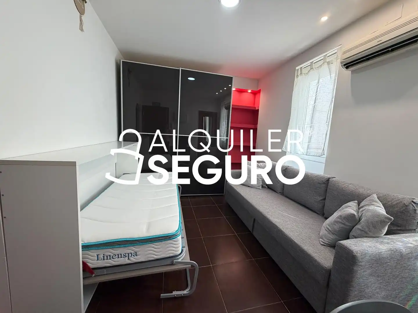 Habitación de Estudio de alquiler en Madrid con Aire acondicionado y Amueblado