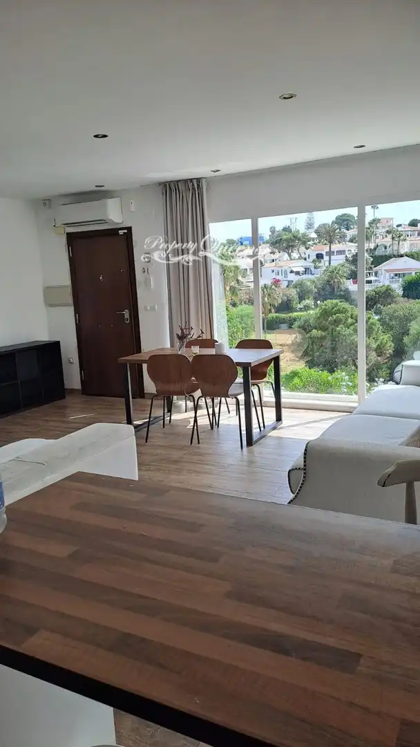 Esszimmer von Einfamilien-Reihenhaus zur Miete in Mijas mit Klimaanlage, Terrasse und Schwimmbad