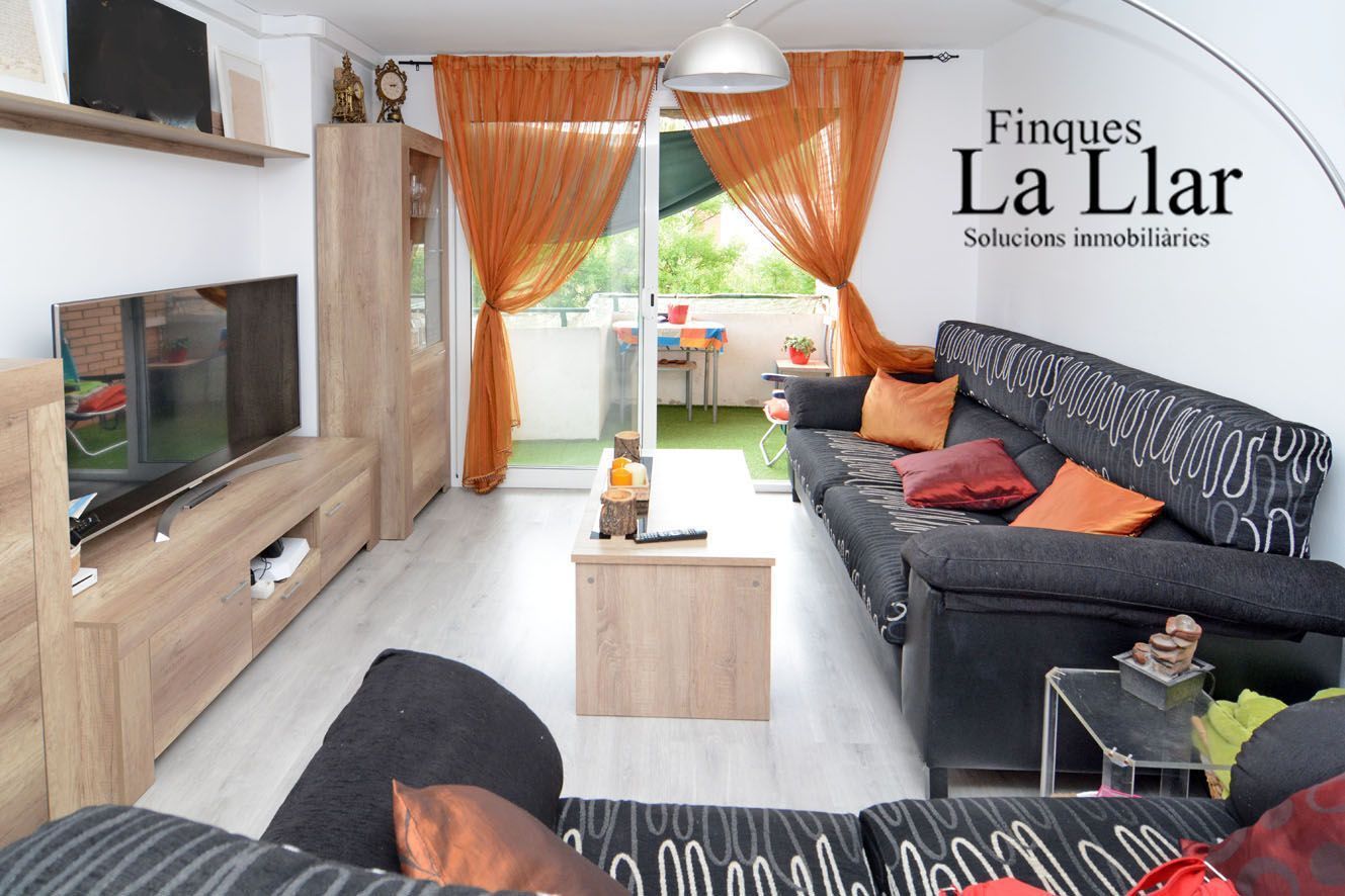 Living room of Flat for sale in Sant Boi de Llobregat  with Air Conditioner