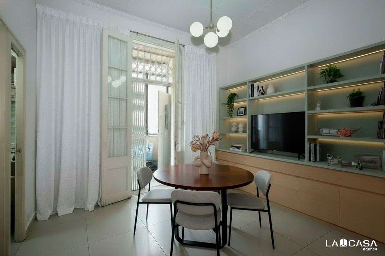 Dining room of Flat for sale in  Barcelona Capital  with Balcony