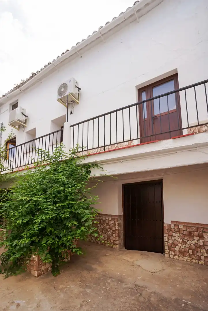 Vista exterior de Casa adosada en venta en Ardales con Aire acondicionado, Jardín privado y Trastero