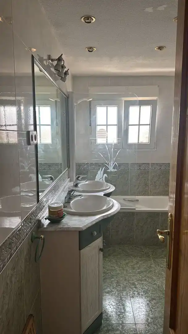 Badezimmer von Wohnungen zur Miete in Soto del Real
