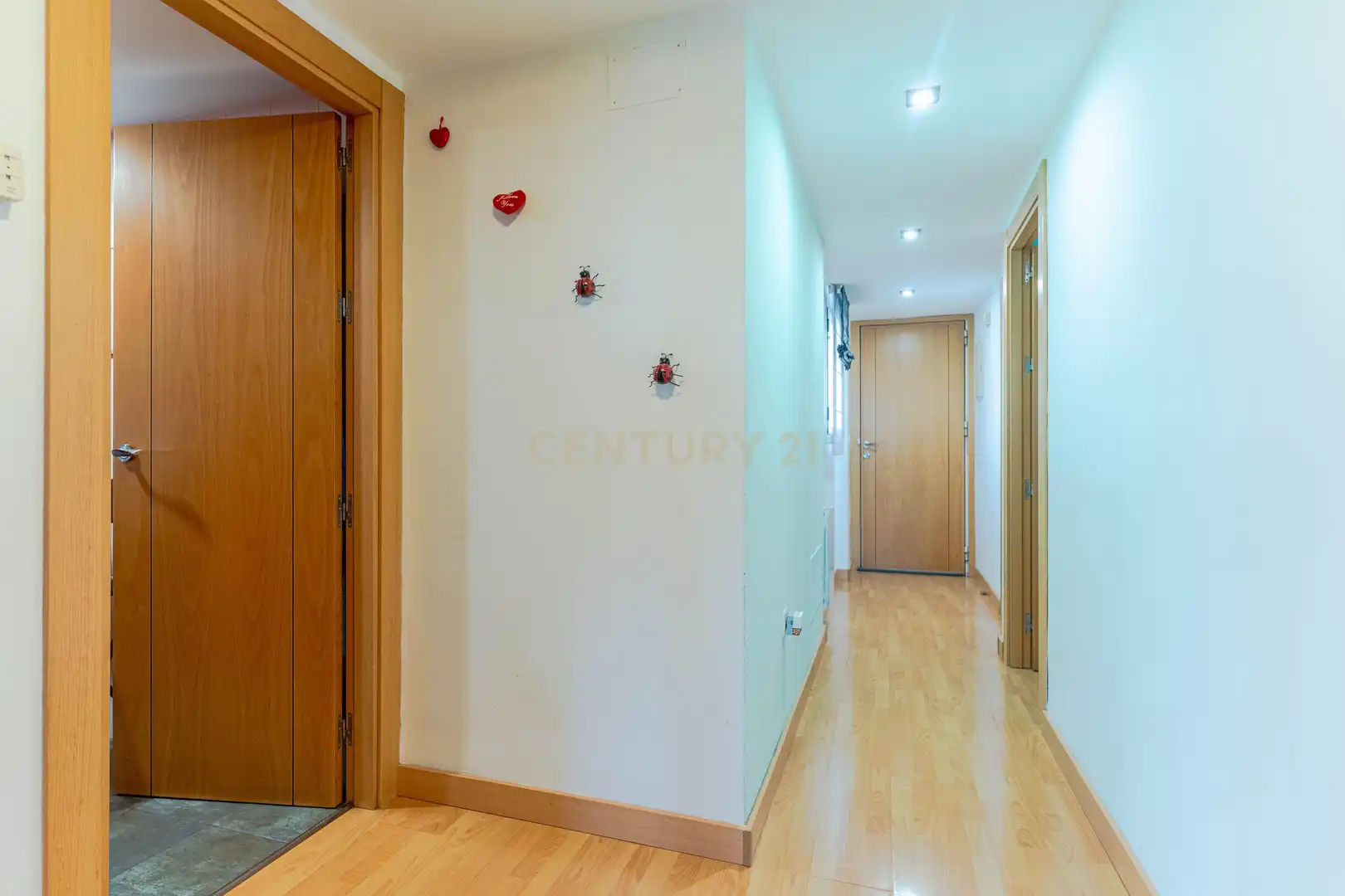 Flat for sale in Granada  with Air Conditioner