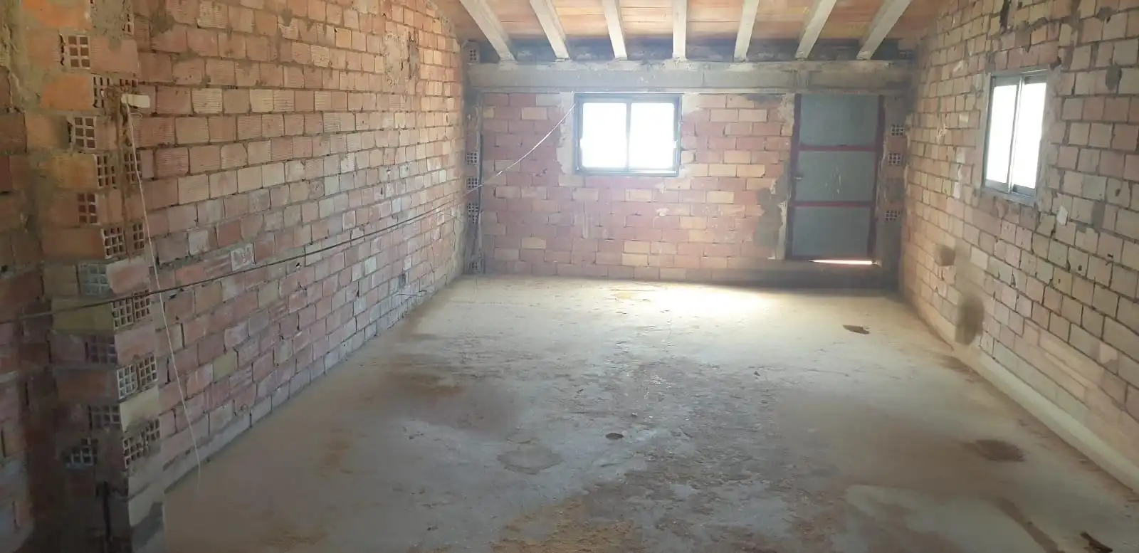 Houses for sale in Mogente / Moixent  with Air Conditioner, Terrace and Storage room