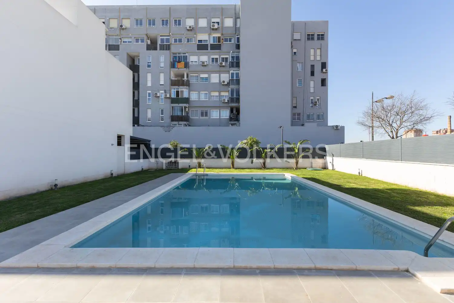 Piscina de Casa o chalet en venta en Valencia con Aire acondicionado, Calefacción y Jardín privado