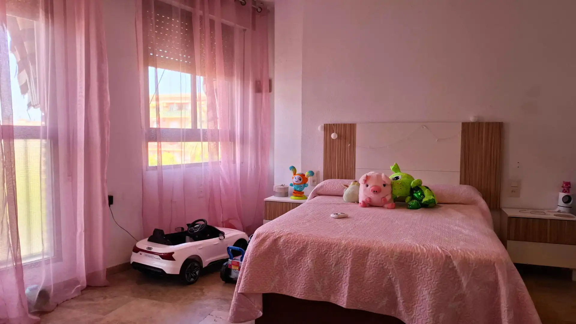 Dormitori de Pis en venda en Córdoba amb Aire condicionat, Calefacció i Terrassa