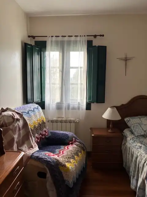 Habitación de Casa o chalet en venta en Narón con Calefacción, Jardín privado y Parquet