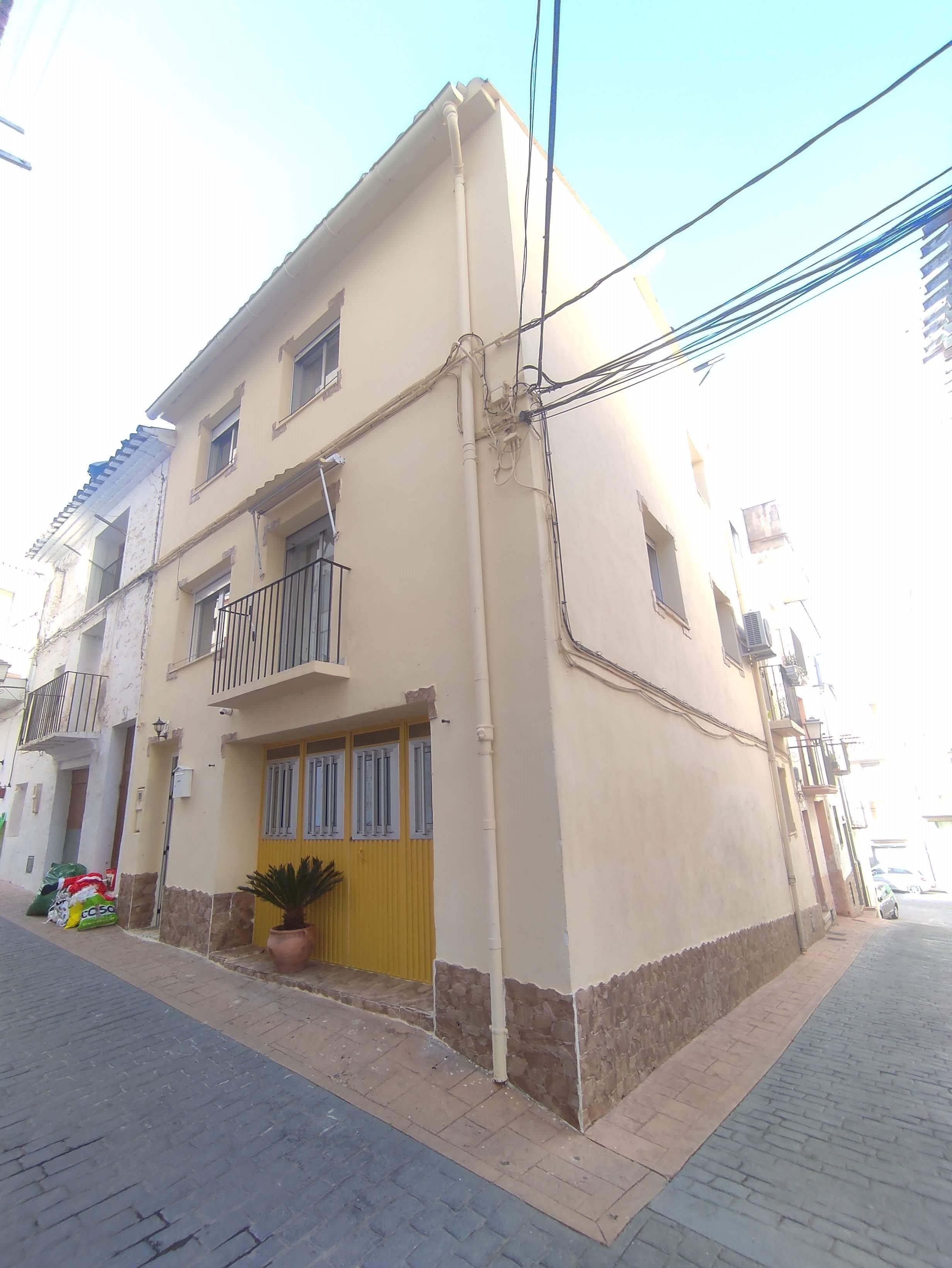 Exterior view of Single-family semi-detached for sale in Eslida  with Terrace, Storage room and Furnished