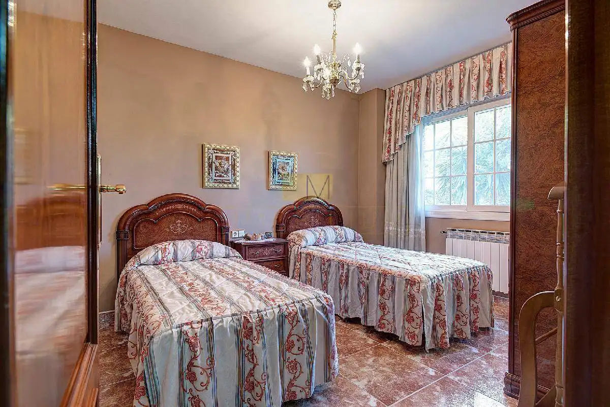 Habitación de Casa o chalet en venta en Vallirana con Aire acondicionado, Calefacción y Jardín privado