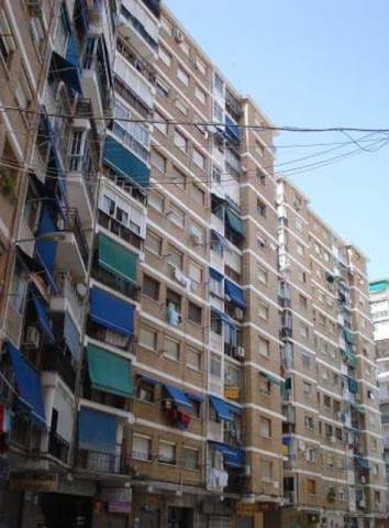 Piso en Venta en Av Miraflores de los Ángeles en Parque Victoria Eugenia