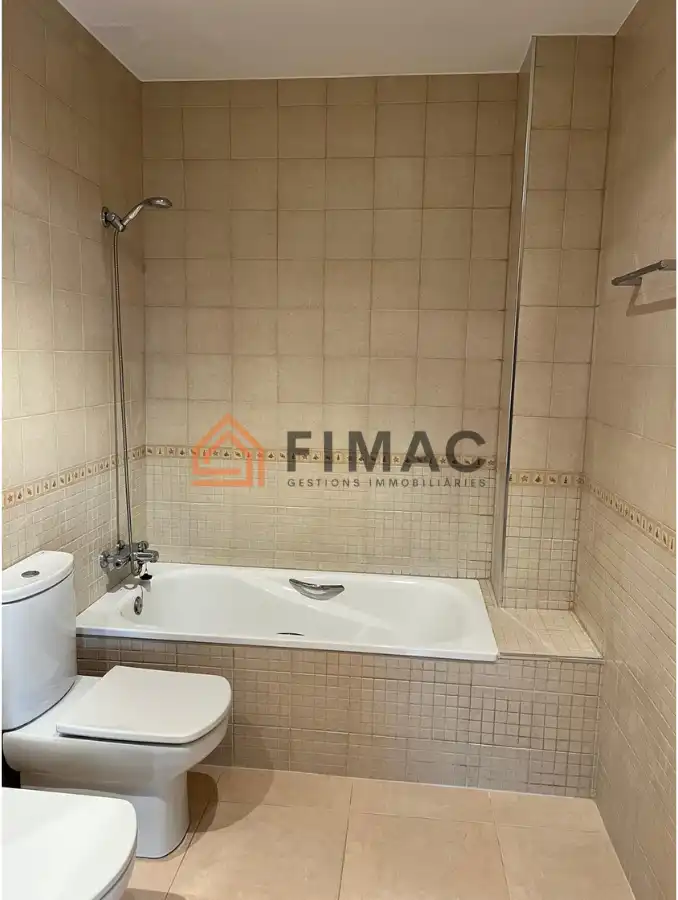 Baño de Piso en venta en Sant Hipòlit de Voltregà con Calefacción