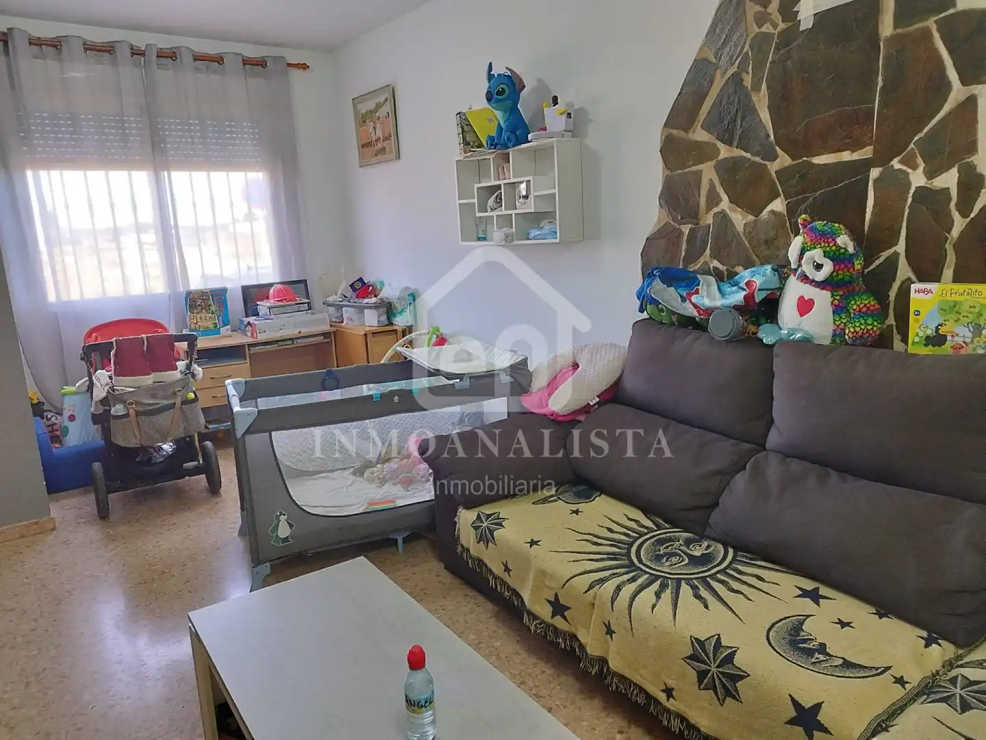 Sala de estar de Casa adosada en venta en Camporrobles con Calefacción, Terraza y Trastero