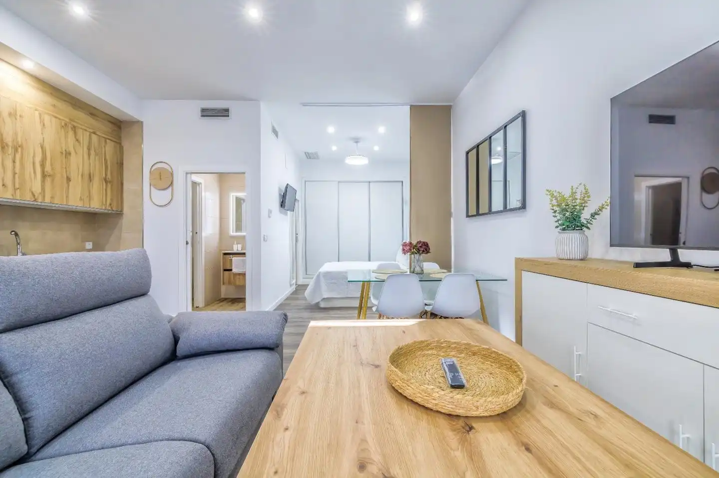 Sala d'estar de Planta baixa de lloguer en Córdoba amb Aire condicionat i Moblat