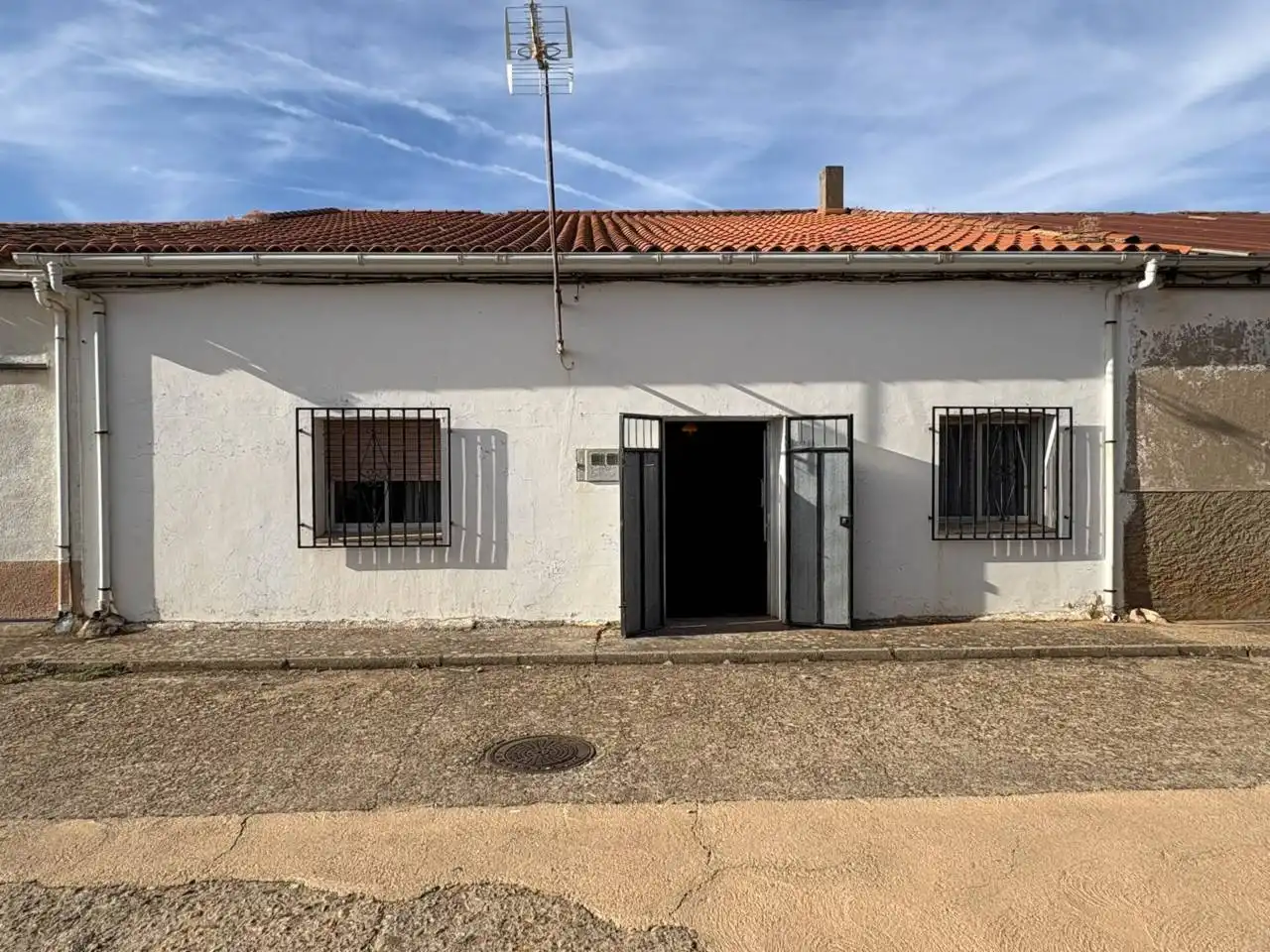 Vista exterior de Casa o chalet en venta en Abusejo con Amueblado