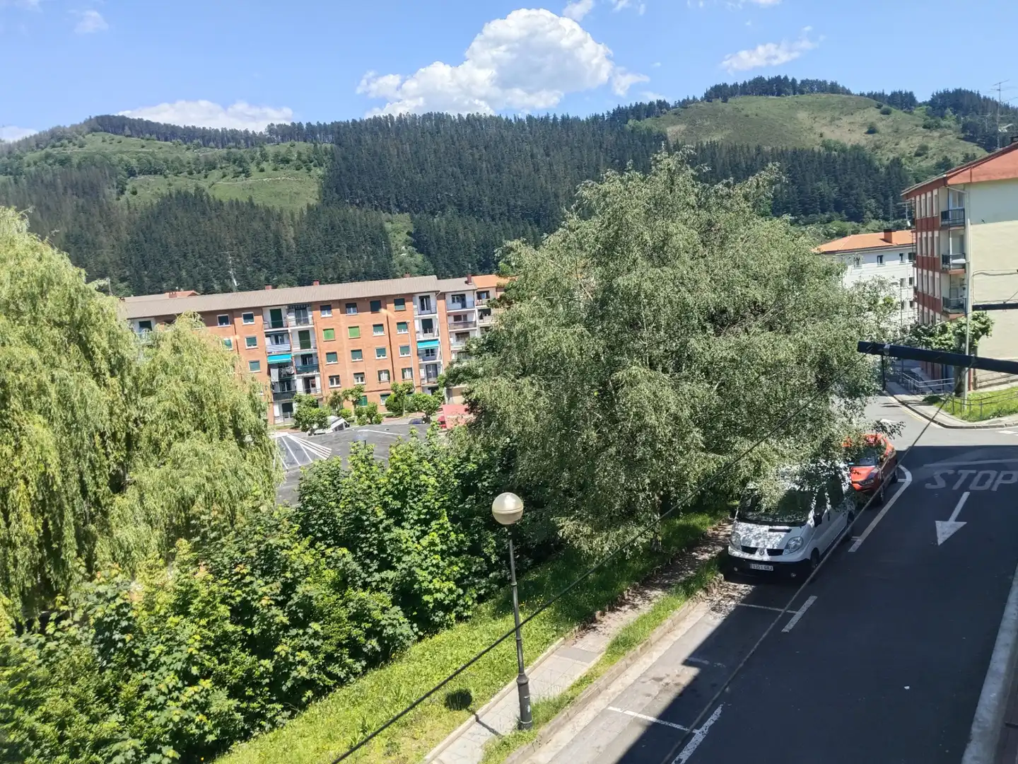 Vista exterior de Piso en venta en Legazpi con Calefacción, Trastero y Balcón