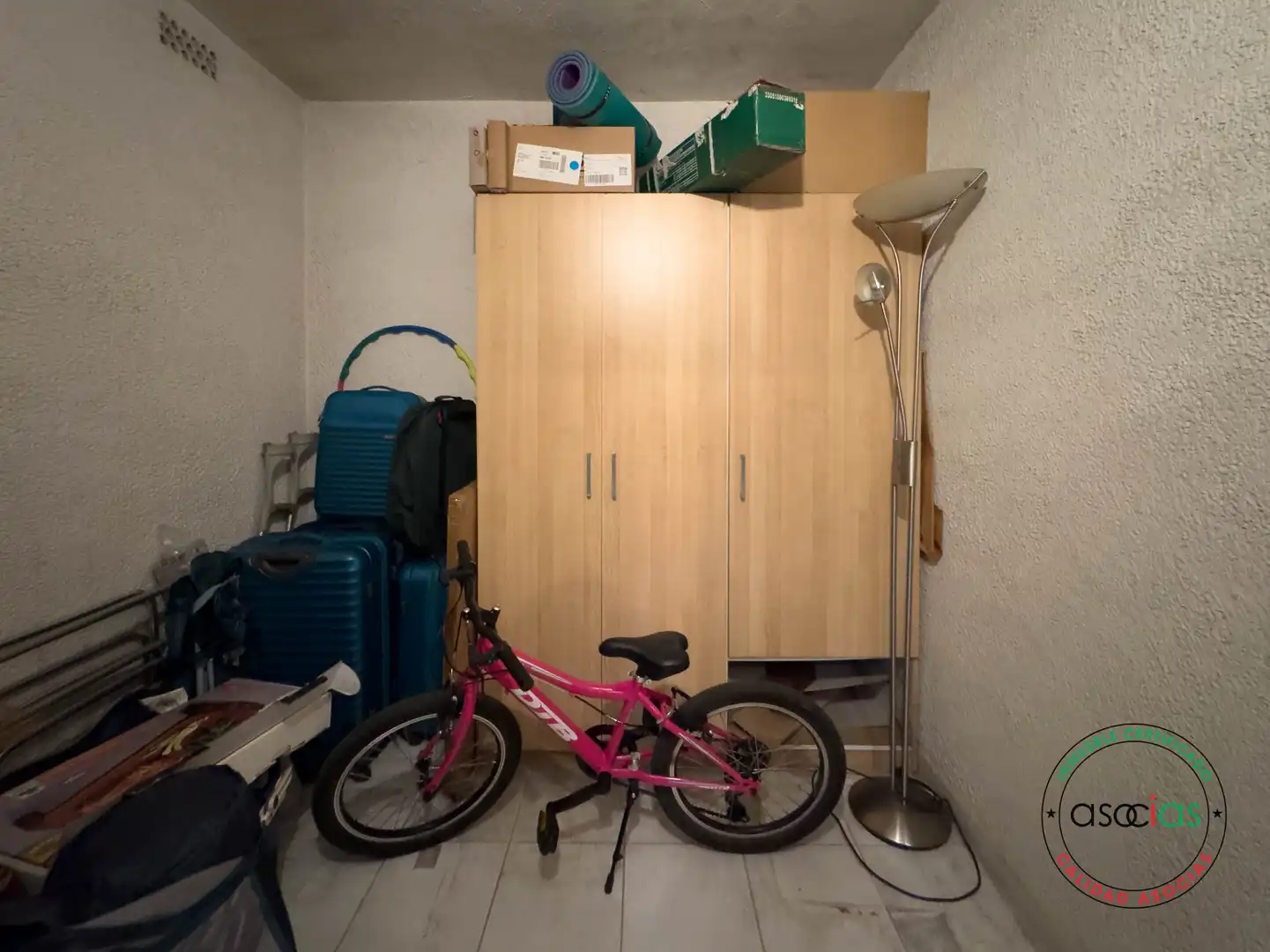 Habitación de Piso en venta en Gijón  con Calefacción, Parquet y Terraza