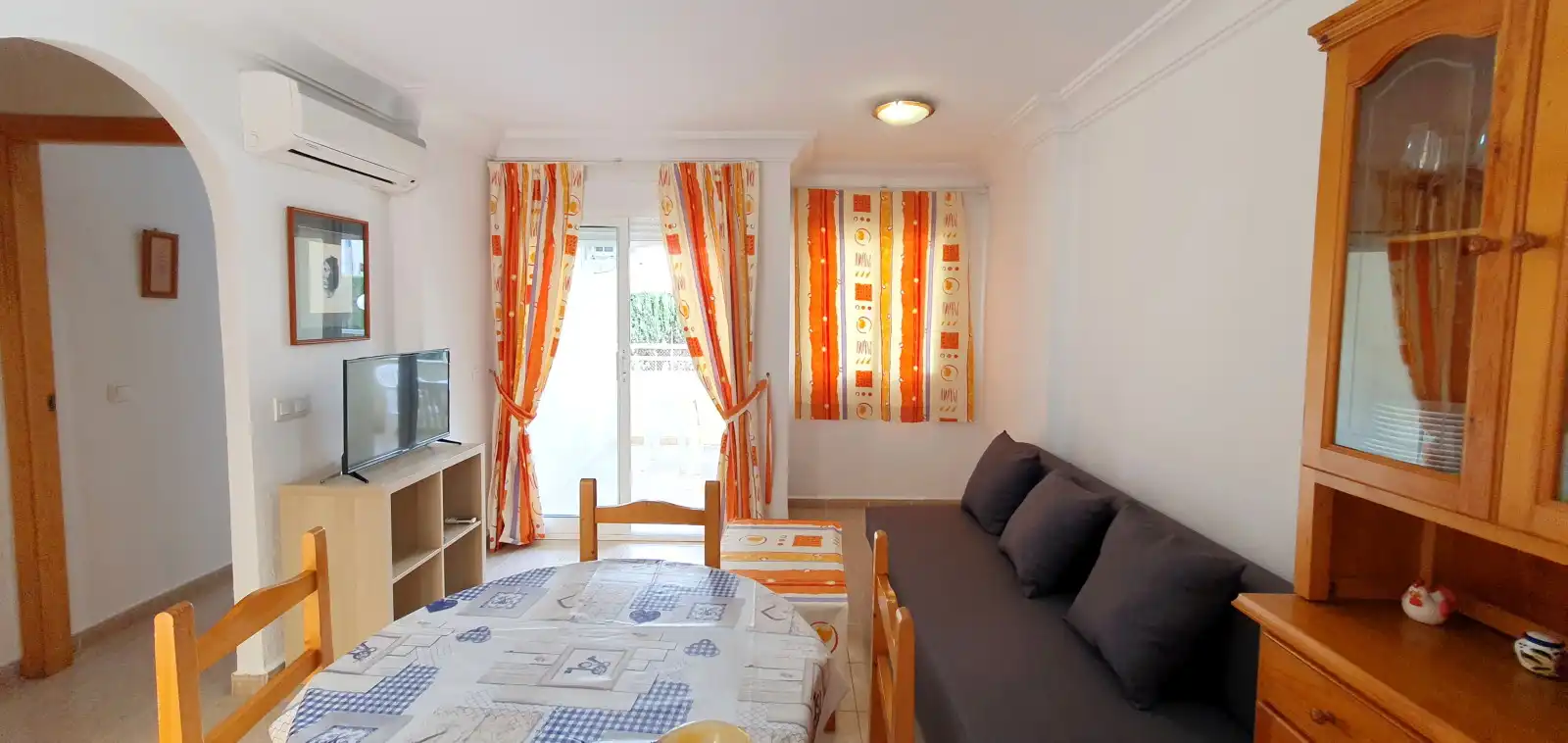 Sala d'estar de Apartament de lloguer en Dénia amb Aire condicionat, Calefacció i Terrassa