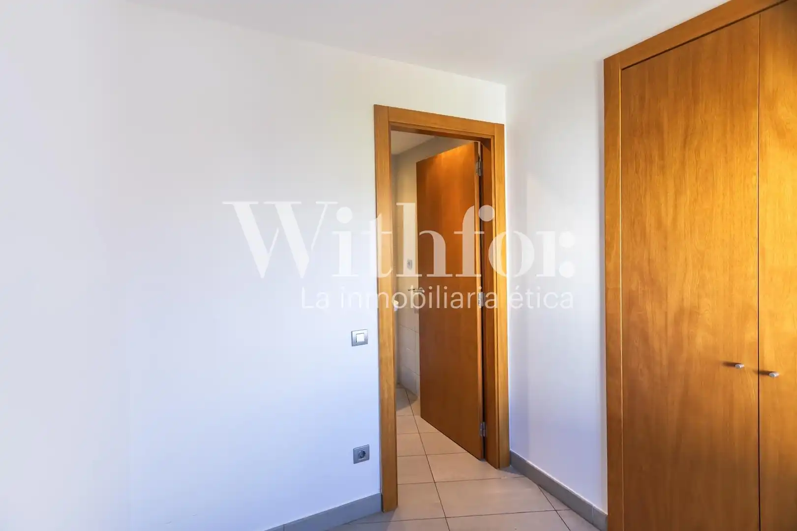 Bedroom of Attic for sale in Barcelona  with Air Conditioner, Heating and Terrace