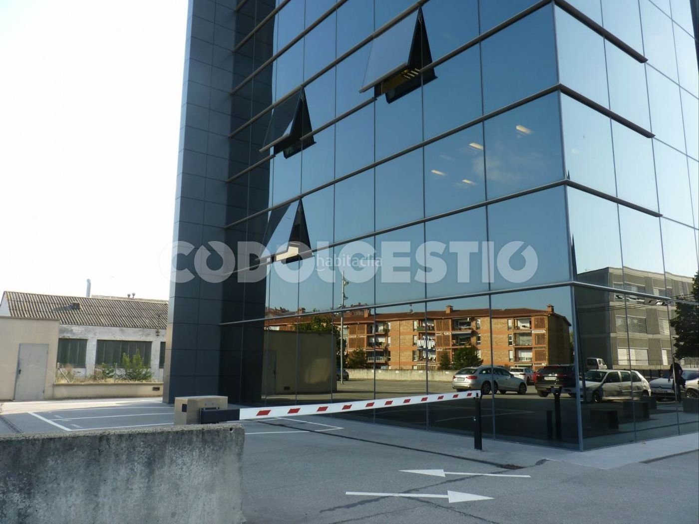 Vista exterior de Garatge de lloguer en Vic