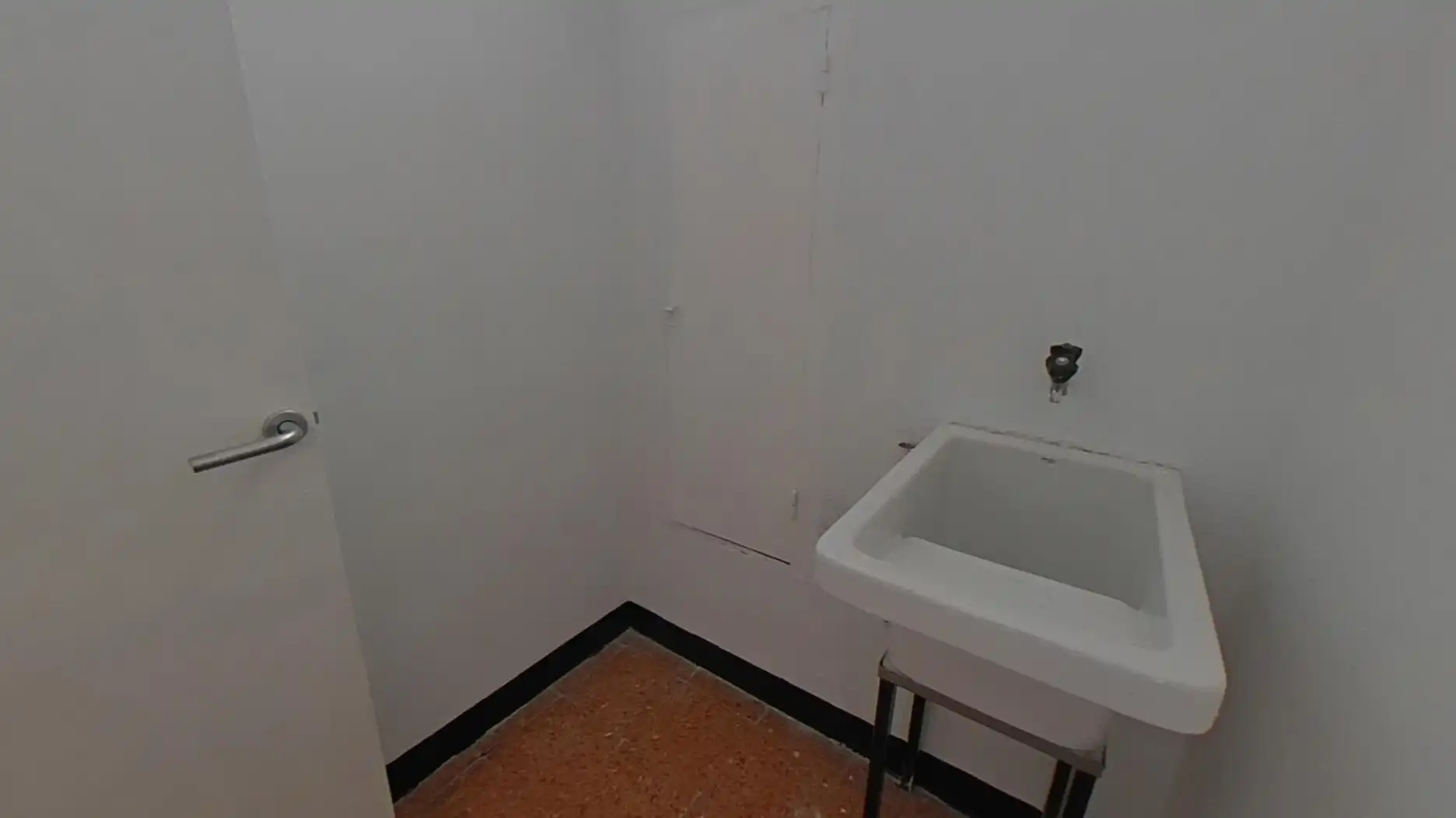 Flat for sale in de Sant Narcís, Sant Narcís