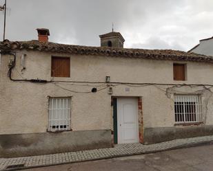 Vista exterior de Casa adosada en venda en Paredes de Escalona