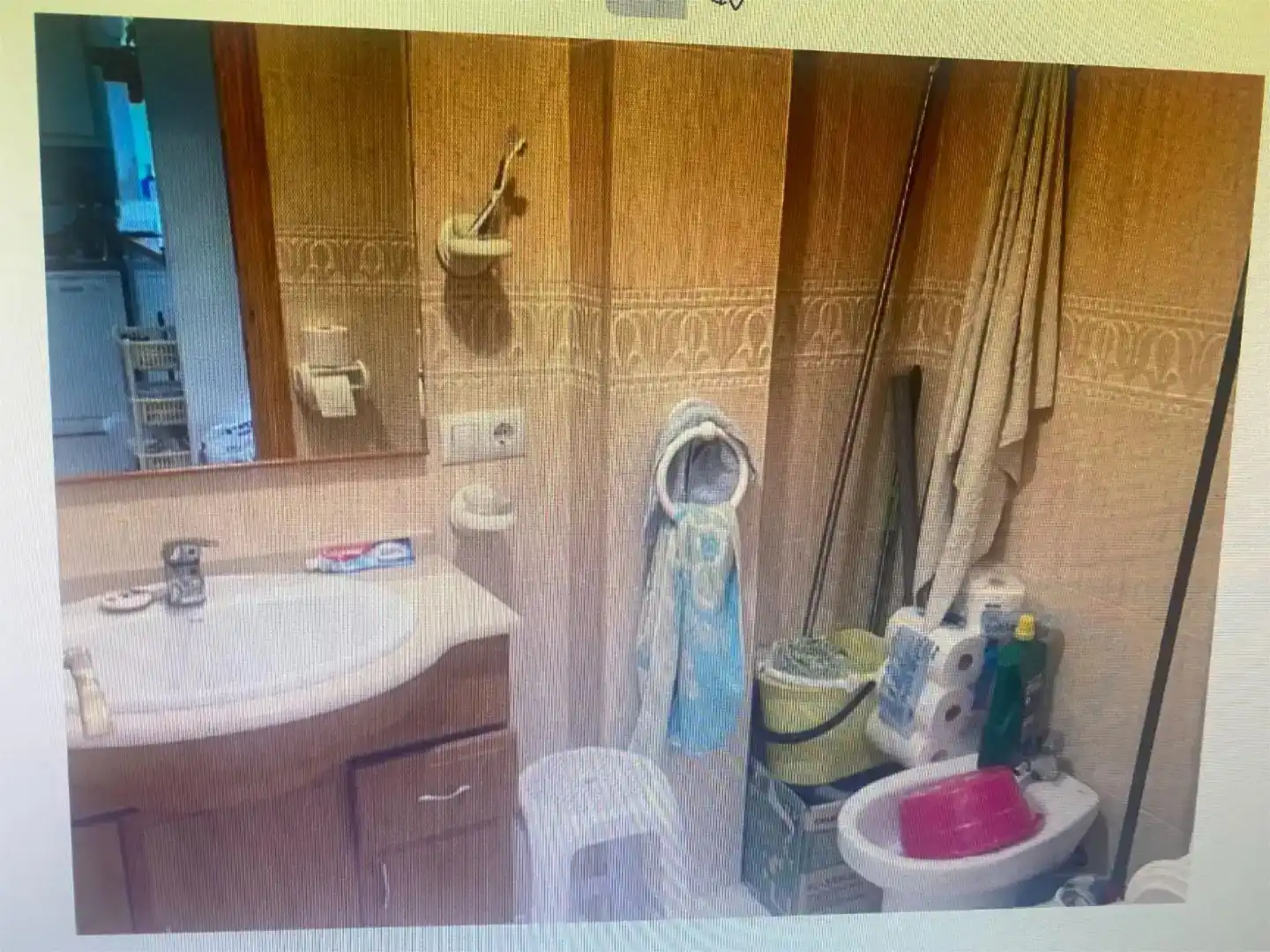 Badezimmer von Wohnung zur Miete in Torrevieja mit Klimaanlage, Privatgarten und Schwimmbad