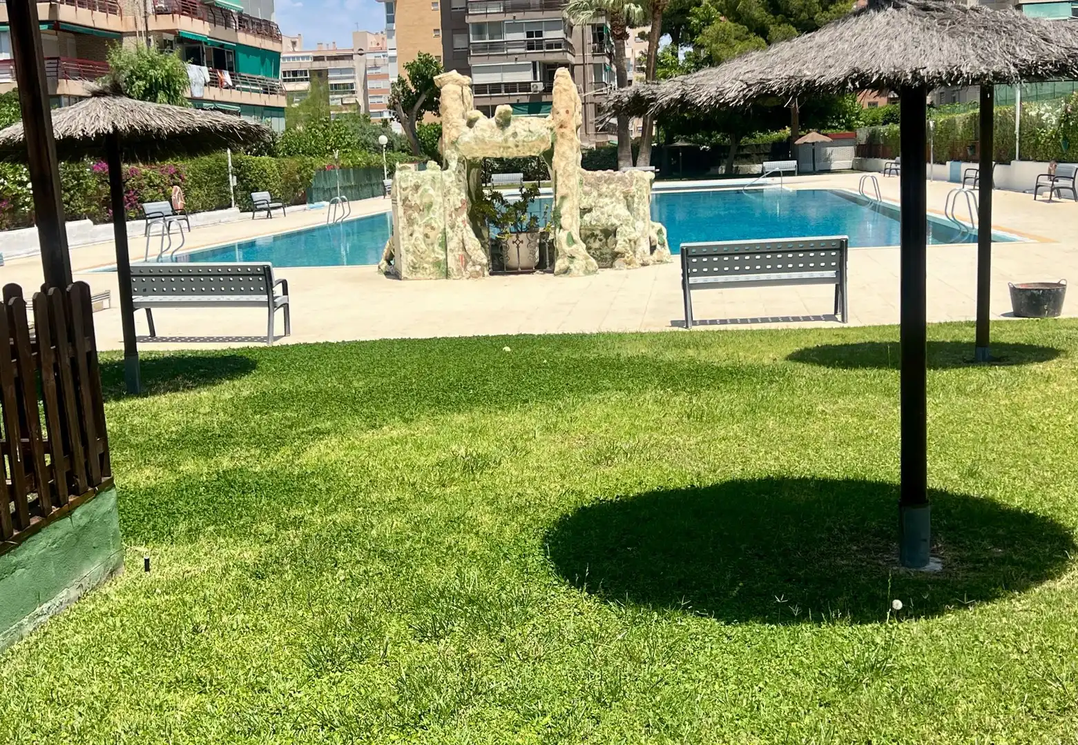 Swimming pool of Flat for sale in Alicante / Alacant  with Air Conditioner, Heating and Terrace