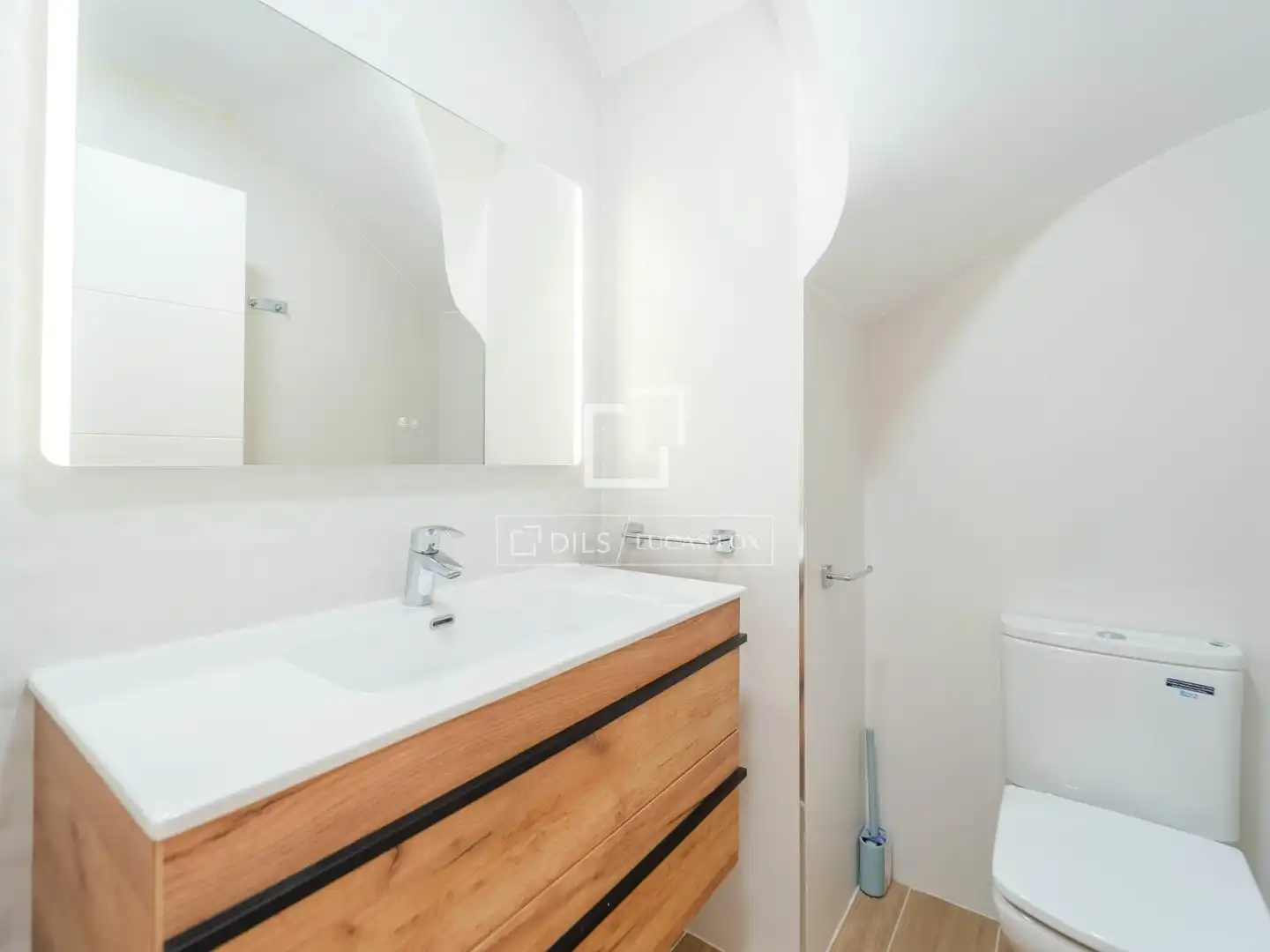 Bathroom of Houses for rent in L'Eliana  with Air Conditioner, Heating and Terrace