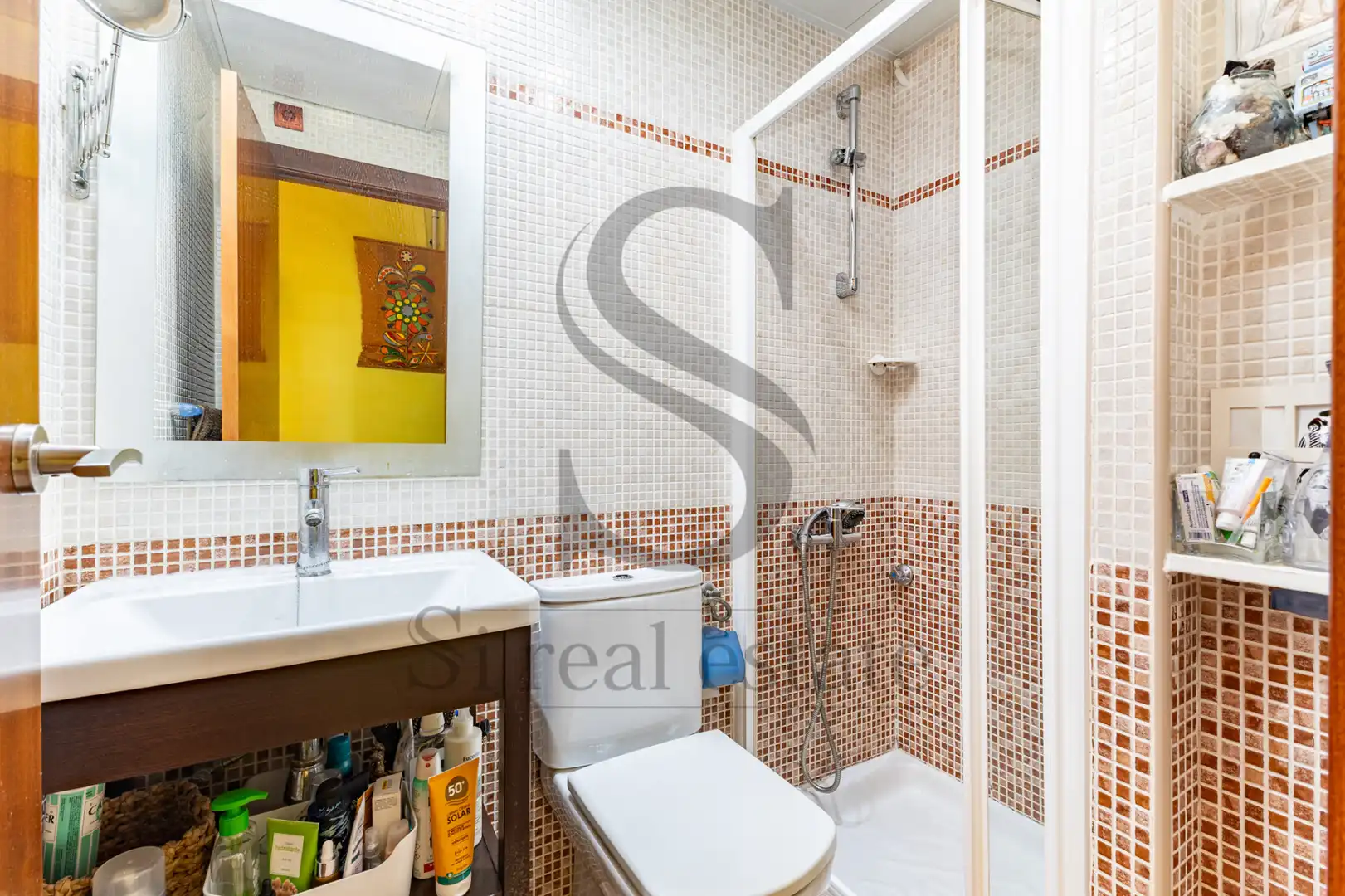Baño de Ático en venta en Barcelona con Calefacción, Terraza y Horno
