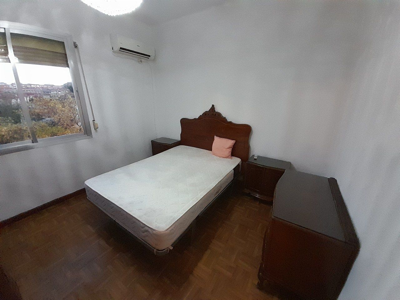 Dormitori de Pis de lloguer en  Madrid Capital amb Terrassa, Rentadora i Microones