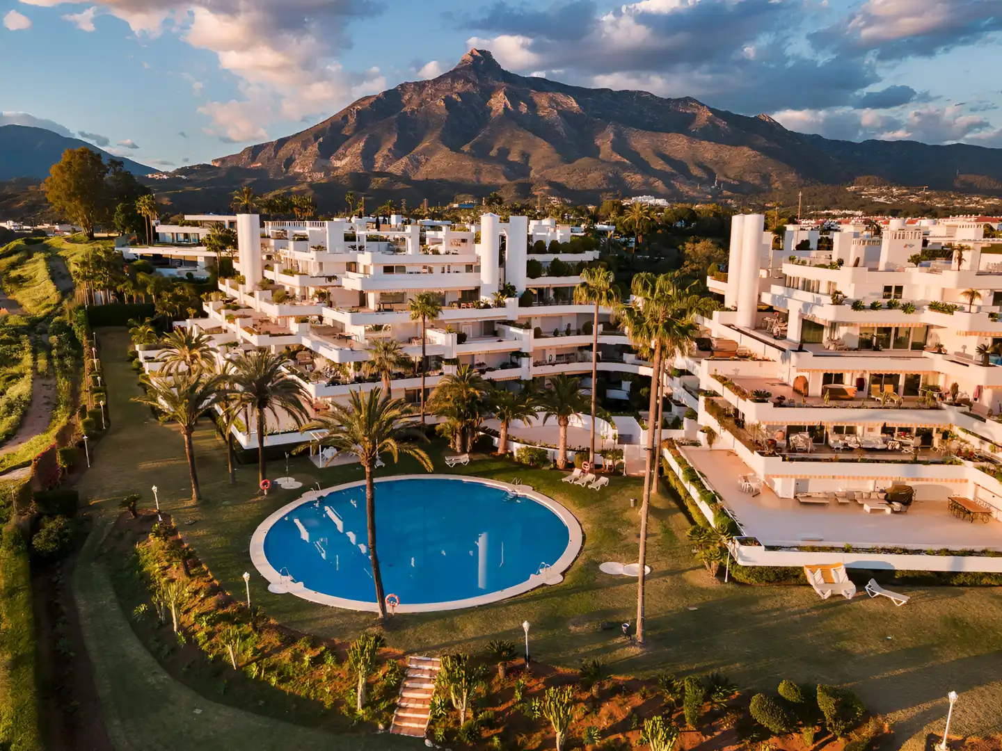 Apartamento con balcón en venta en Milla de Oro, imagen 47