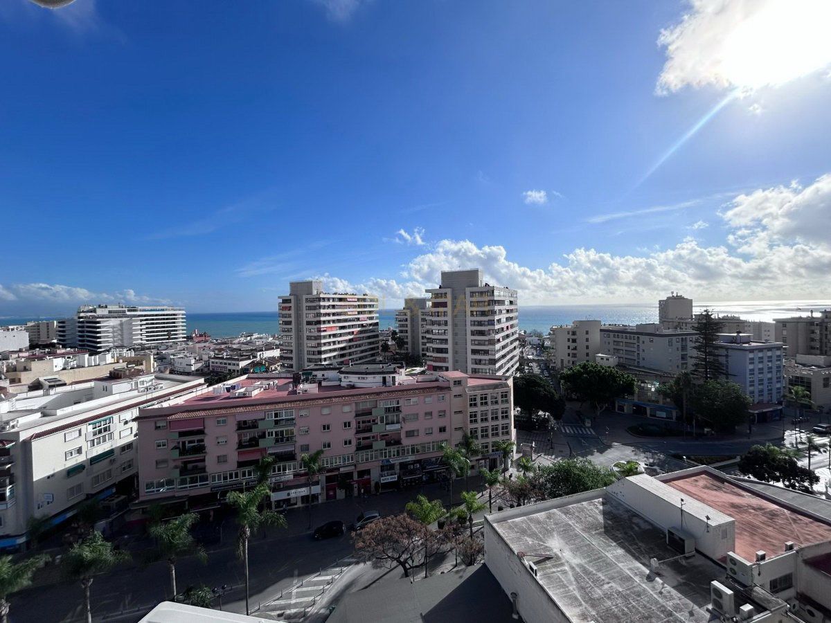 Exterior view of Study for sale in Torremolinos  with Terrace and Community pool