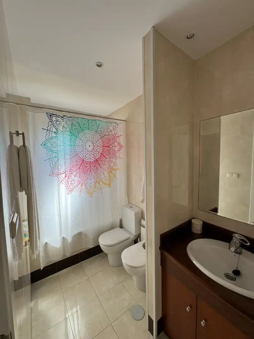 Badezimmer von Wohnungen zur Miete in Motril mit Klimaanlage, Heizung und Privatgarten