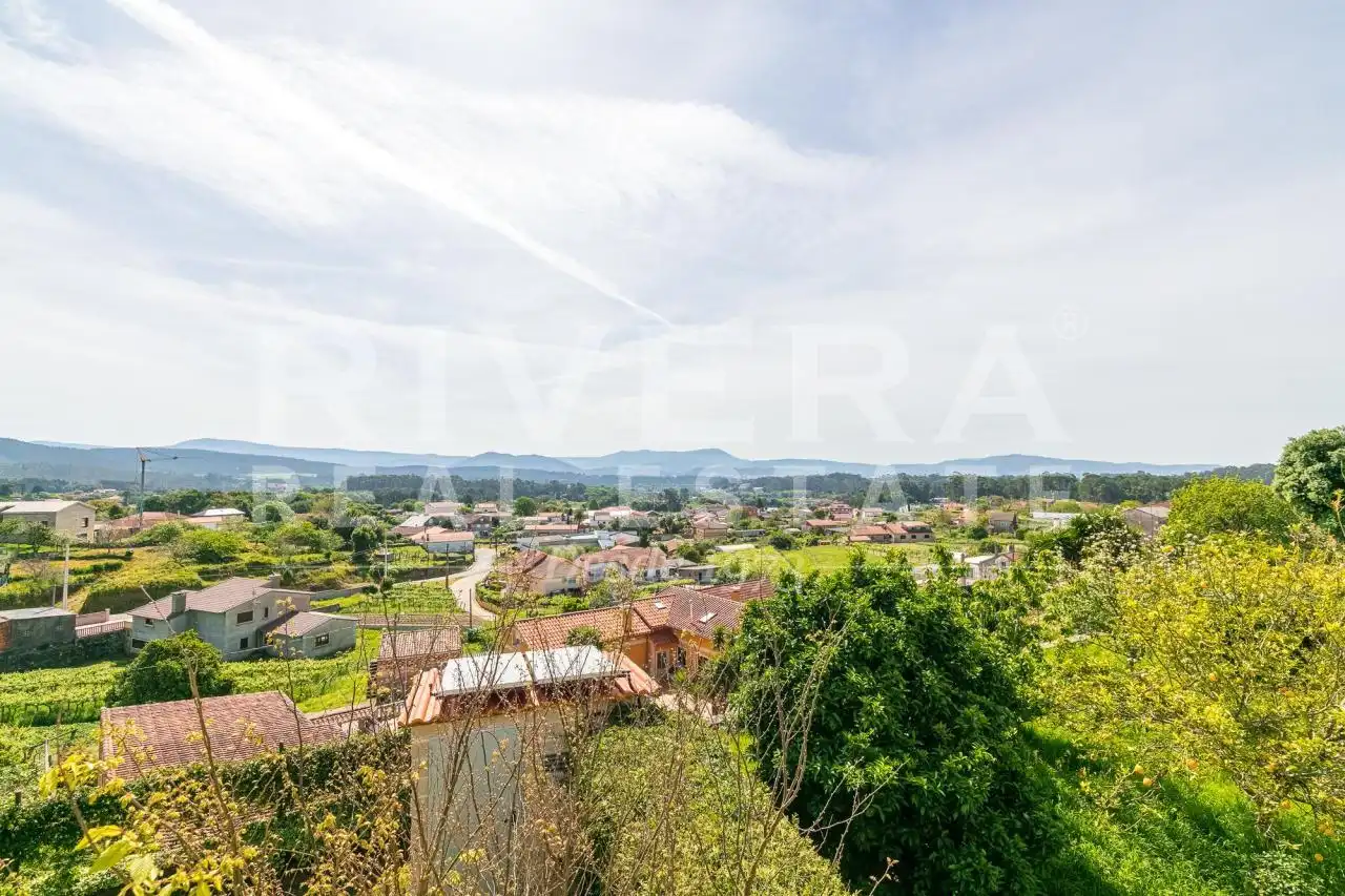 Casa o chalet en venta en O Rosal   con Calefacción, Jardín privado y Terraza