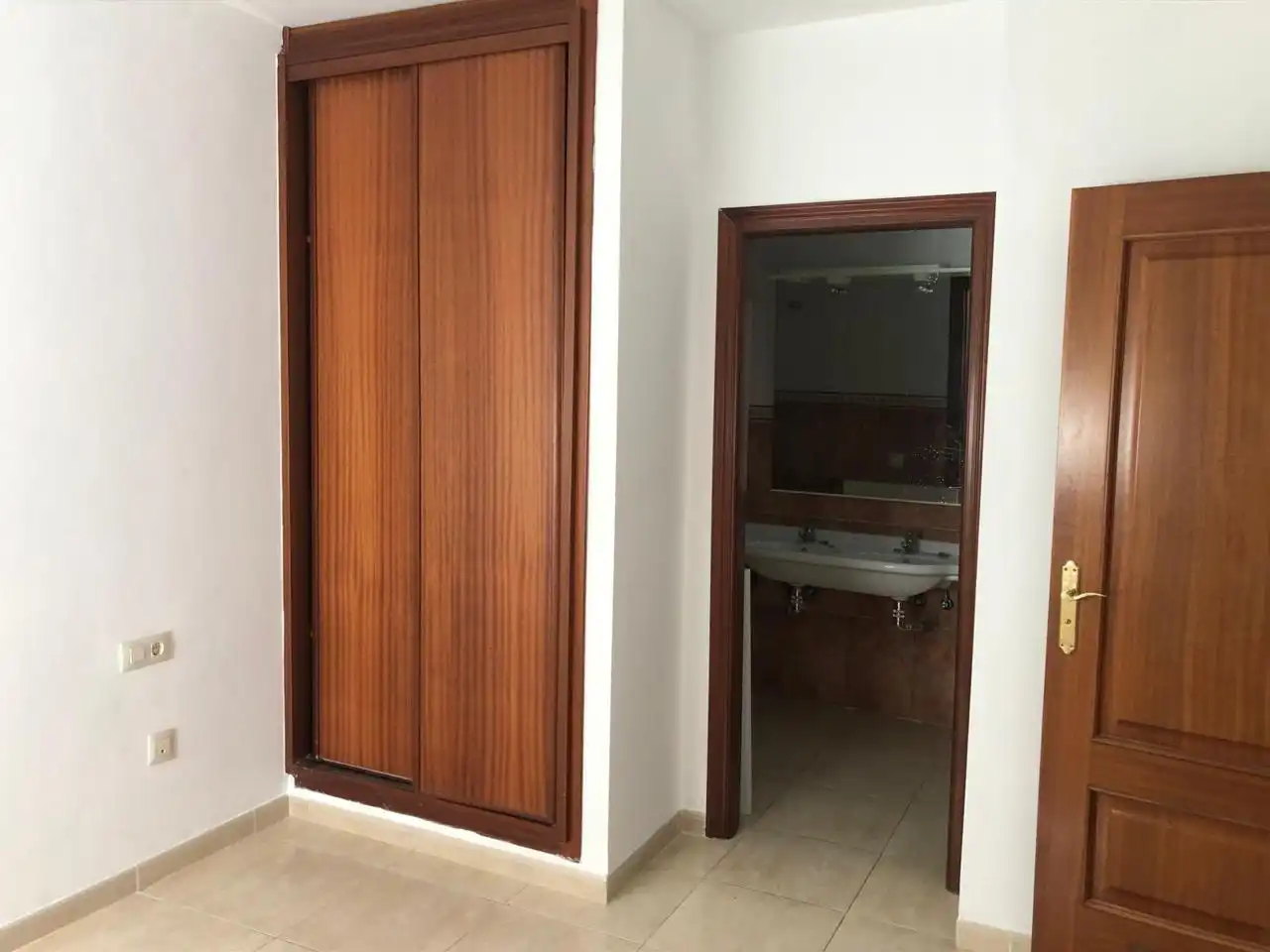 Baño de Piso en venta en Granadilla de Abona con Terraza