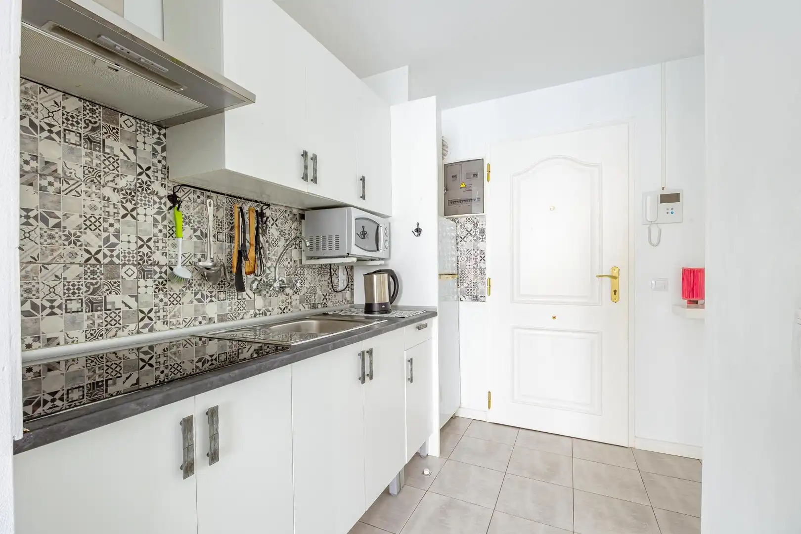 Cocina de Estudio en venta en San Bartolomé de Tirajana con Aire acondicionado, Amueblado y Piscina comunitaria