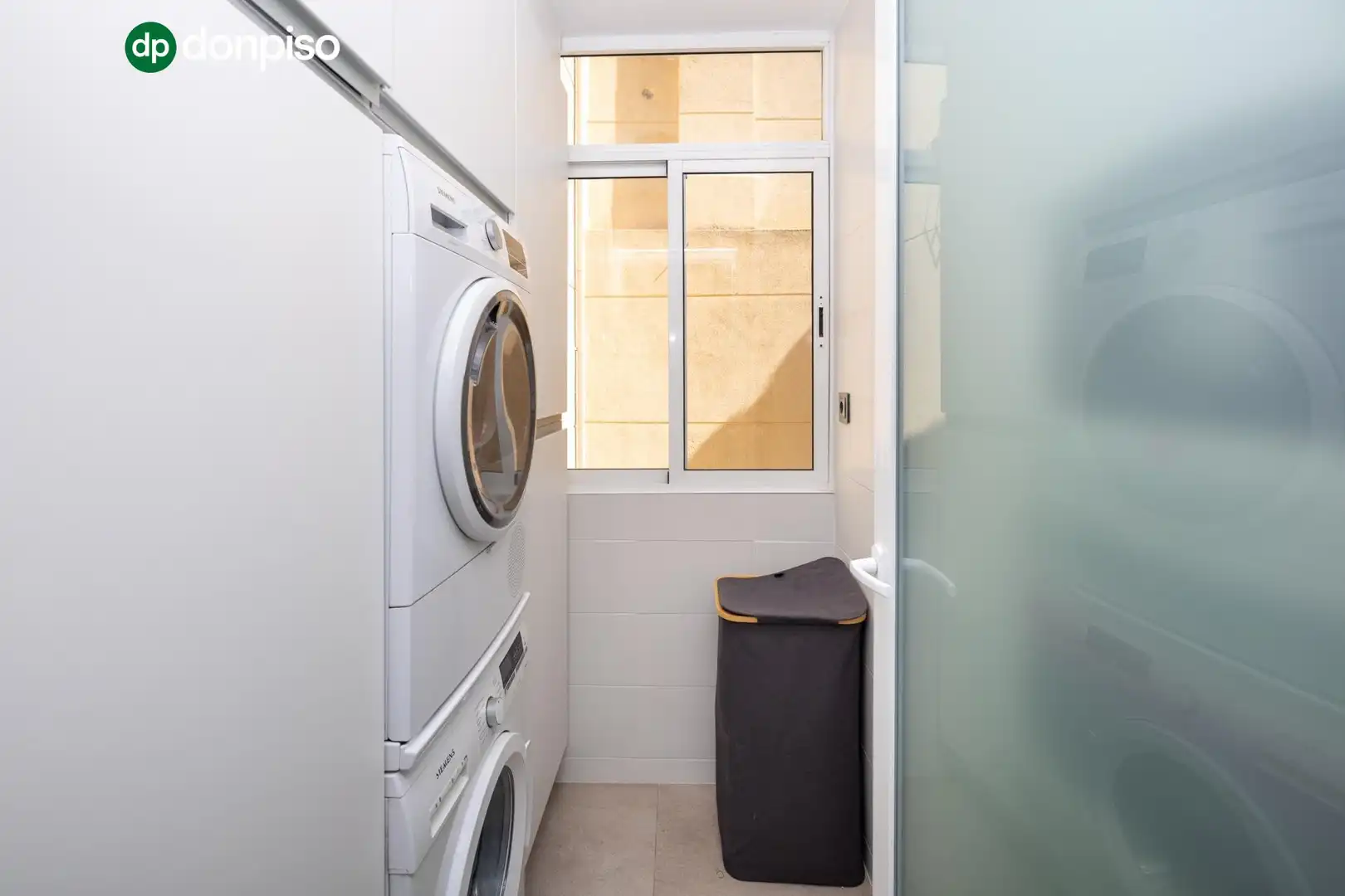 Balcony of Flat for sale in Genil