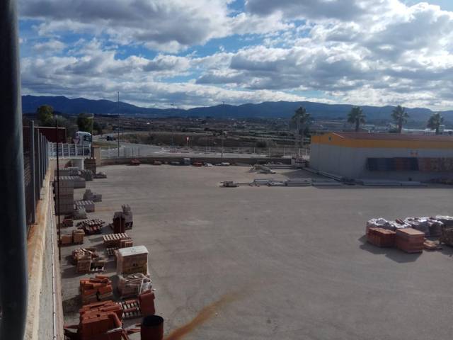 Nave industrial en Venta en Aielo de Malferit