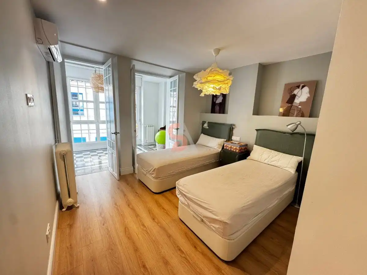 Schlafzimmer von Wohnung zur Miete in Valladolid mit Klimaanlage, Heizung und Terrasse