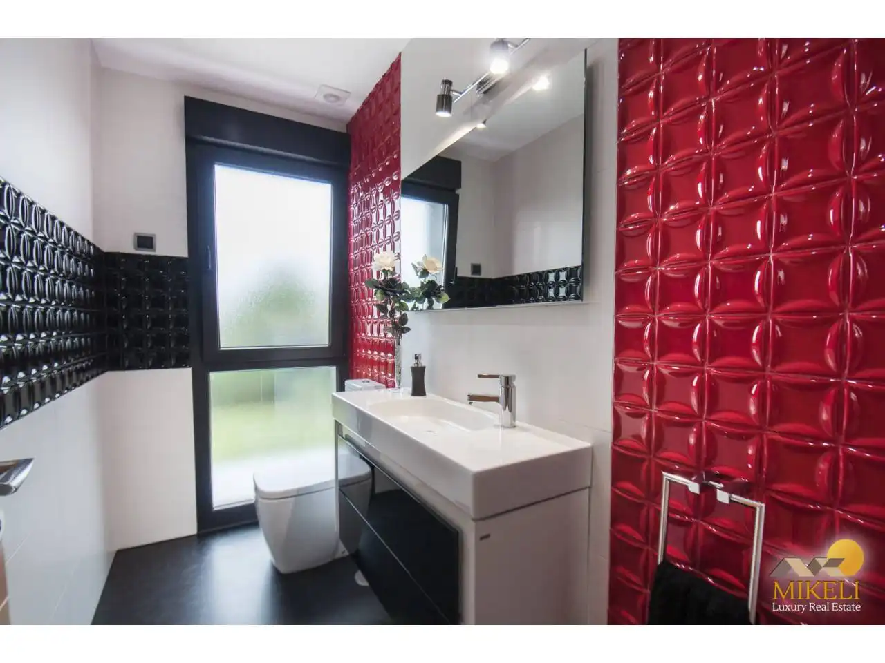 Baño de Casa o chalet en venta en Santa Cruz de Bezana con Calefacción, Jardín privado y Terraza