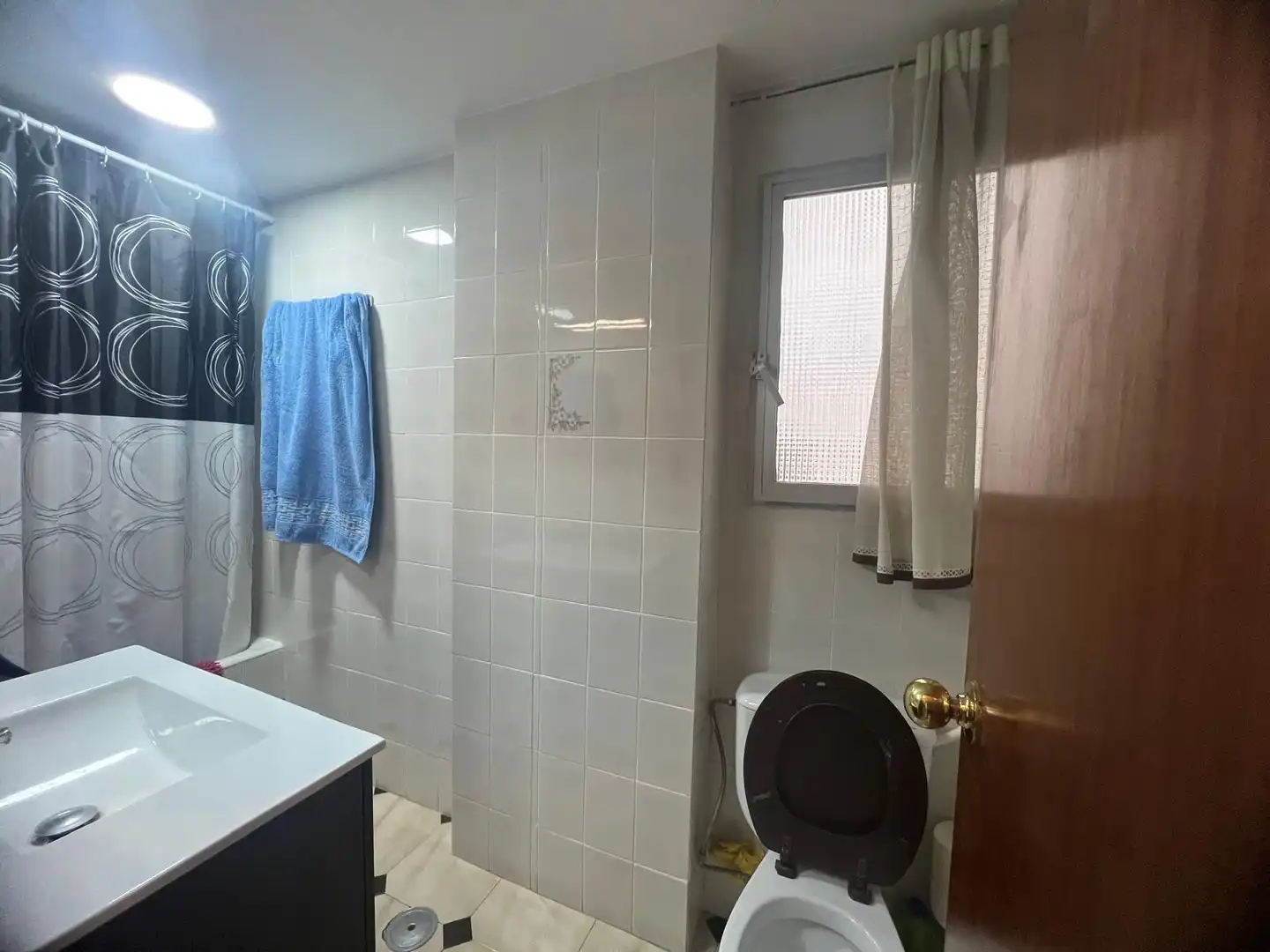 Bathroom of Flat for sale in Córdoba  with Air Conditioner