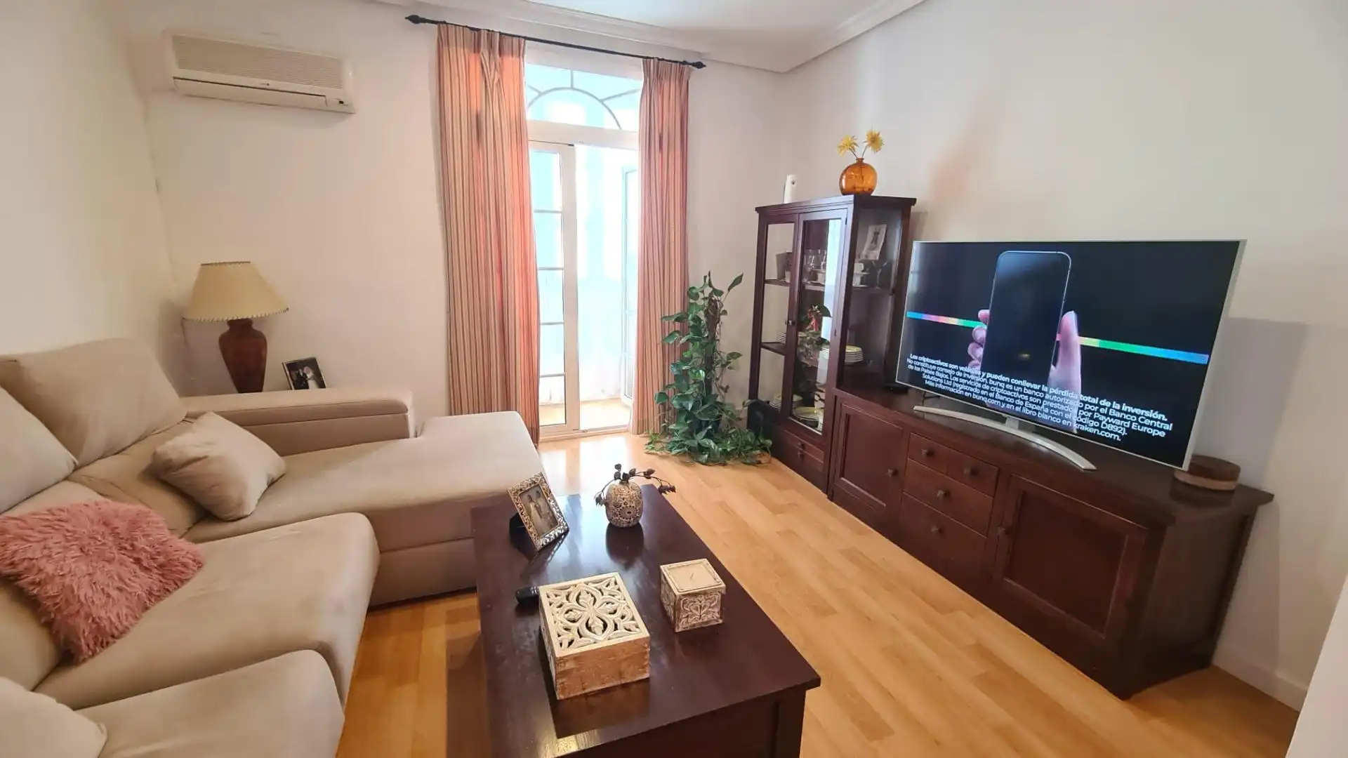 Sala d'estar de Pis en venda en Cádiz amb Aire condicionat, Traster i Balcó